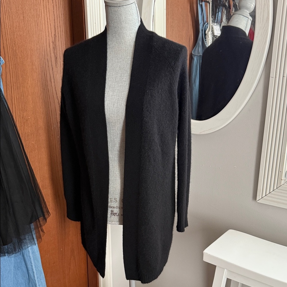 Cashmere by Bloomingdales cardigan